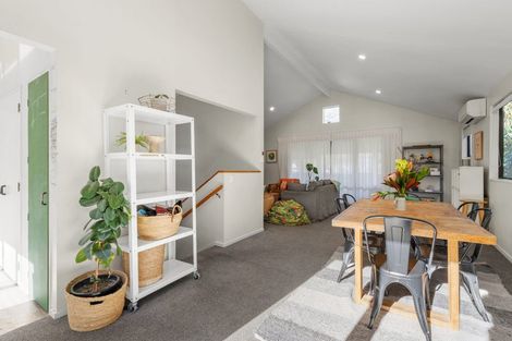 Photo of property in 8 Wye Place, Fernhill, Queenstown, 9300