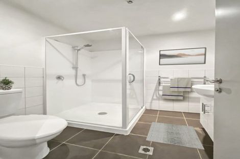 Photo of property in 2/35 Home Street, Mount Victoria, Wellington, 6011