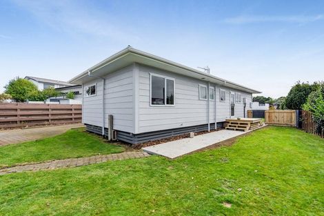 Photo of property in 6 Camellia Avenue, Bell Block, New Plymouth, 4312