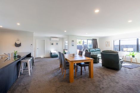 Photo of property in 4 Les Wakefield Road, Mapua, 7005