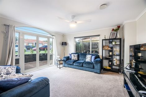 Photo of property in 6 San Bernadino Drive, Henderson, Auckland, 0612