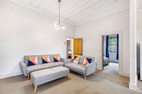 Photo of property in 127 Linton Street, West End, Palmerston North, 4410