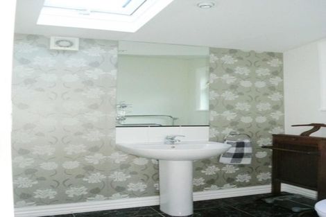 Photo of property in 104 Homebush Road, Khandallah, Wellington, 6035