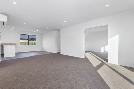 Photo of property in 60 Helenvale Crescent, Pokeno, 2402