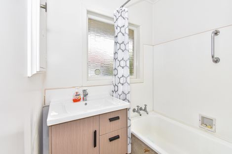 Photo of property in 20a Hillcrest Road, Papatoetoe, Auckland, 2025