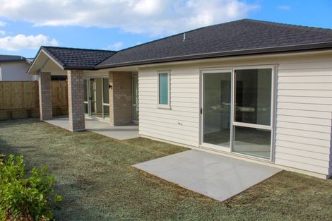 Photo of property in 61 Angiangi Crescent, Beachlands, Auckland, 2018