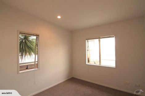Photo of property in 1/206 Manuka Road, Bayview, Auckland, 0629