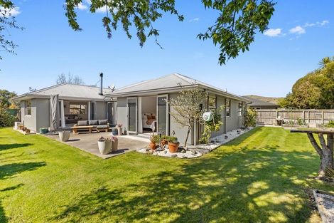 Photo of property in 30 De Castro Drive, Blenheim, 7201