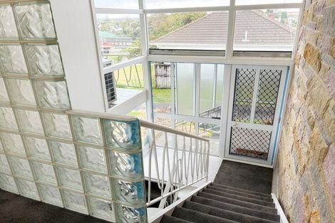Photo of property in 5 Mcleod Road, Henderson, Auckland, 0612