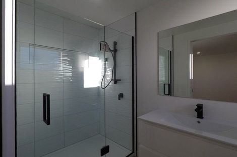 Photo of property in 15 Mount Creighton Crescent, Wanaka, 9305