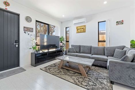 Photo of property in 4d Carolyn Street, Manukau, Auckland, 2025