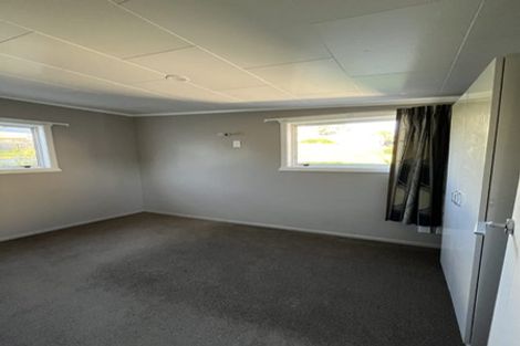 Photo of property in 3 Scott Street, Moturoa, New Plymouth, 4310