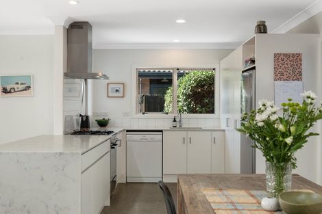 Photo of property in 17 Sarah Place, Papamoa Beach, Papamoa, 3118