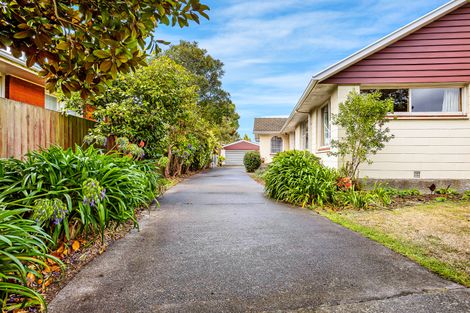 Photo of property in 7 Mirfield Place, Russley, Christchurch, 8042