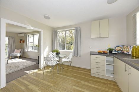 Photo of property in 17a Leonie Place, Aranui, Christchurch, 8061