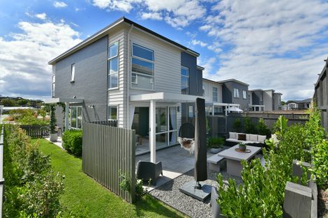 Photo of property in 2 Couldrey Crescent, Red Beach, 0932