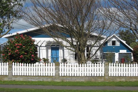 Photo of property in 19 Gorton Street, Bulls, 4818