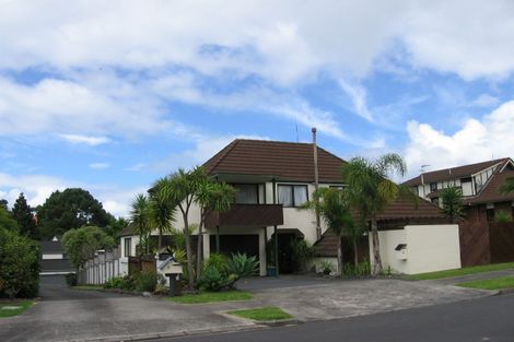 Photo of property in 6 Eleanor Place, Blockhouse Bay, Auckland, 0600