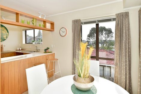 Photo of property in 16 Petrel Place, Massey, Auckland, 0614