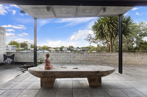 Photo of property in 30b Thackeray Street, Hamilton Lake, Hamilton, 3204