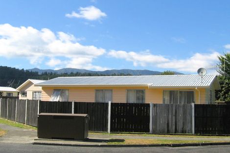Photo of property in 82 Gillespies Road, Birchville, Upper Hutt, 5018