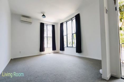 Photo of property in 8 Granby Place, Westown, New Plymouth, 4310