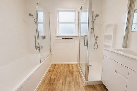 Photo of property in 43 Hallberry Road, Mangere East, Auckland, 2024