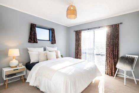 Photo of property in 5 Spackman Crescent, Paraparaumu, 5032