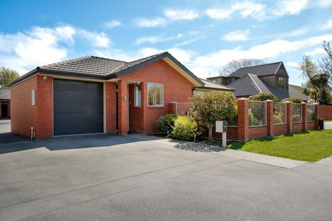Photo of property in 37a Otara Street, Ilam, Christchurch, 8053