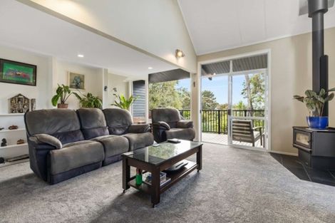 Photo of property in 91 Wood Bay Road, Titirangi, Auckland, 0604