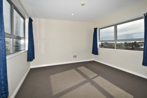 Photo of property in 8 Broadbent Street, Riccarton, Christchurch, 8041