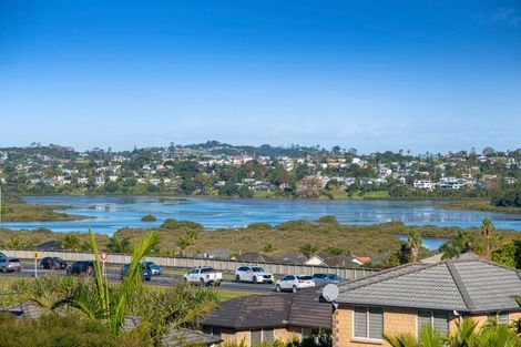 Photo of property in 21 Bayview Park Lane, Orewa, 0931