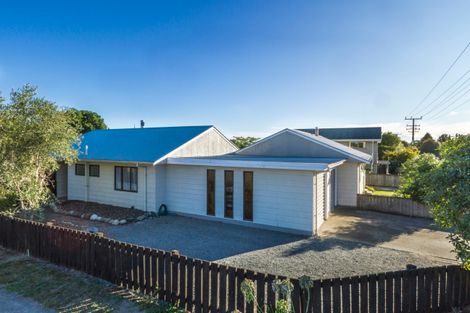 Photo of property in 2 Waimea West Road, Brightwater, 7022