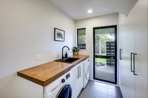 Photo of property in 2 Anthony Place, Bay View, Napier, 4104