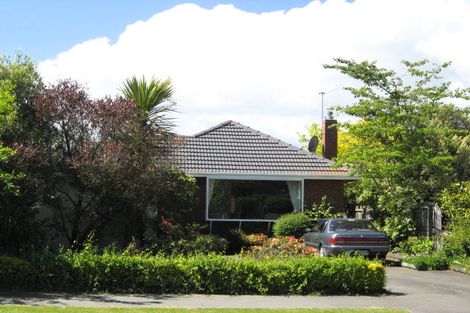 Photo of property in 12 Westburn Terrace, Burnside, Christchurch, 8041