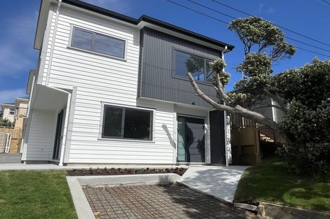 Photo of property in 5 Mahoe Street, Tawa, Wellington, 5028