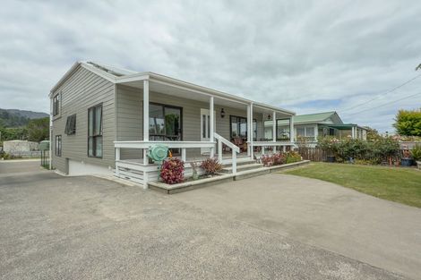 Photo of property in 7 West Crescent, Te Puru, Thames, 3575