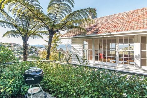 Photo of property in 65 Wadestown Road, Wadestown, Wellington, 6012