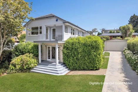 Photo of property in 67 Forest Lake Road, Forest Lake, Hamilton, 3200