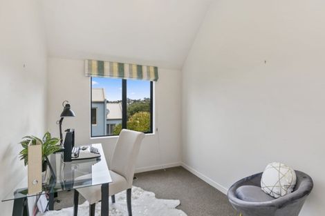 Photo of property in 47 Waverton Terrace, Churton Park, Wellington, 6037