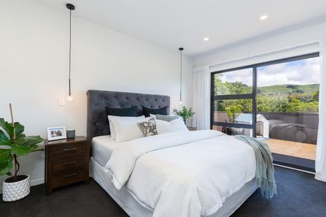 Photo of property in 4a Ryan Grove, Tawa, Wellington, 5028