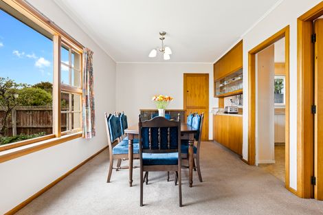 Photo of property in 7 Mirfield Place, Russley, Christchurch, 8042
