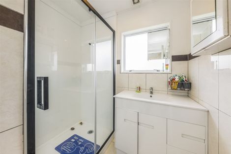 Photo of property in 36 Wyllie Road, Papatoetoe, Auckland, 2025