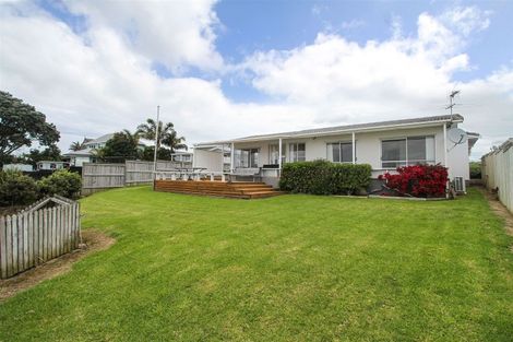 Photo of property in 23 Torkar Road, Clarks Beach, 2122