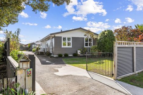 Photo of property in 13 Rangiatea Street, Paraparaumu Beach, Paraparaumu, 5032
