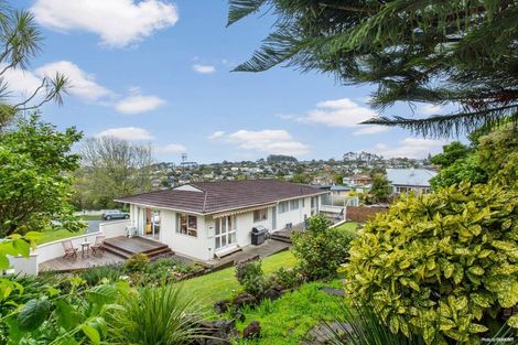 Photo of property in 5 Jeanette Place, Mairangi Bay, Auckland, 0630