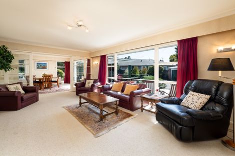 Photo of property in 18 Ilfracombe Place, Burnside, Christchurch, 8053