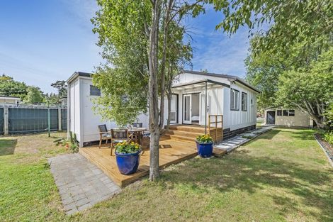 Photo of property in 16 Broadway Avenue, Waikuku Beach, 7473