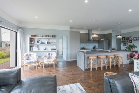 Photo of property in 16 Tana Pukekohatu Avenue, Motueka, 7120