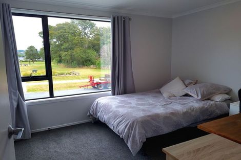 Photo of property in 30 Dahl Drive, Wallaceville, Upper Hutt, 5018